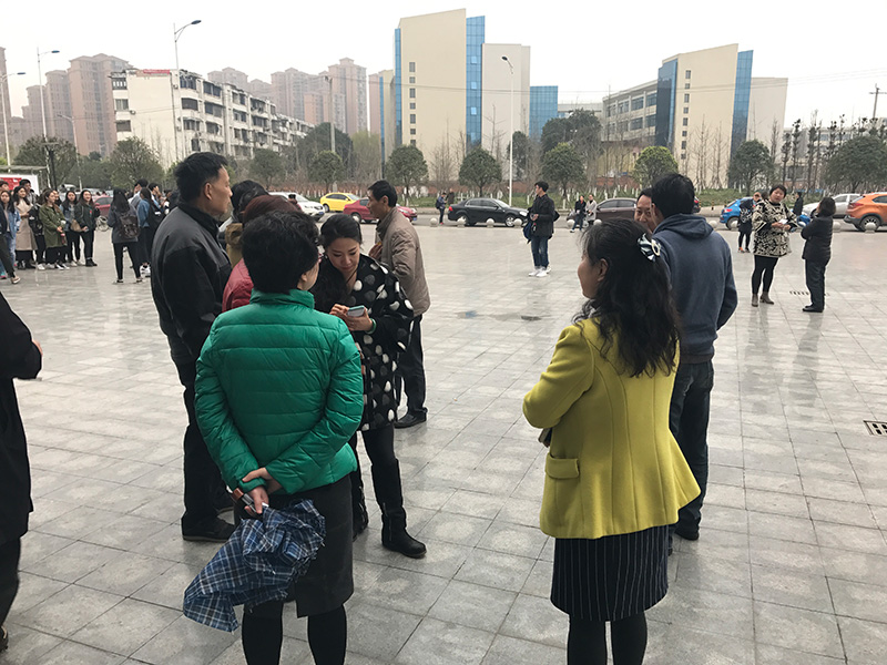 等待出发.jpg